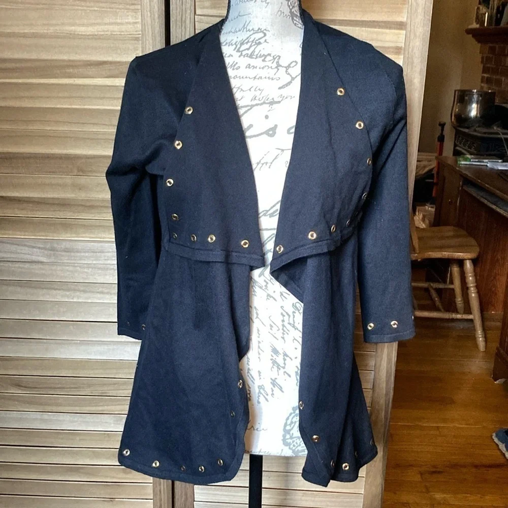 Chelsea& Theodore black unique with rivets sweater GUC size small